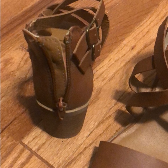 New without box Jellypop strappy heels - Picture 4 of 6